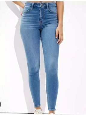 American Eagle Outfitters Light Blue Skinny Jeans